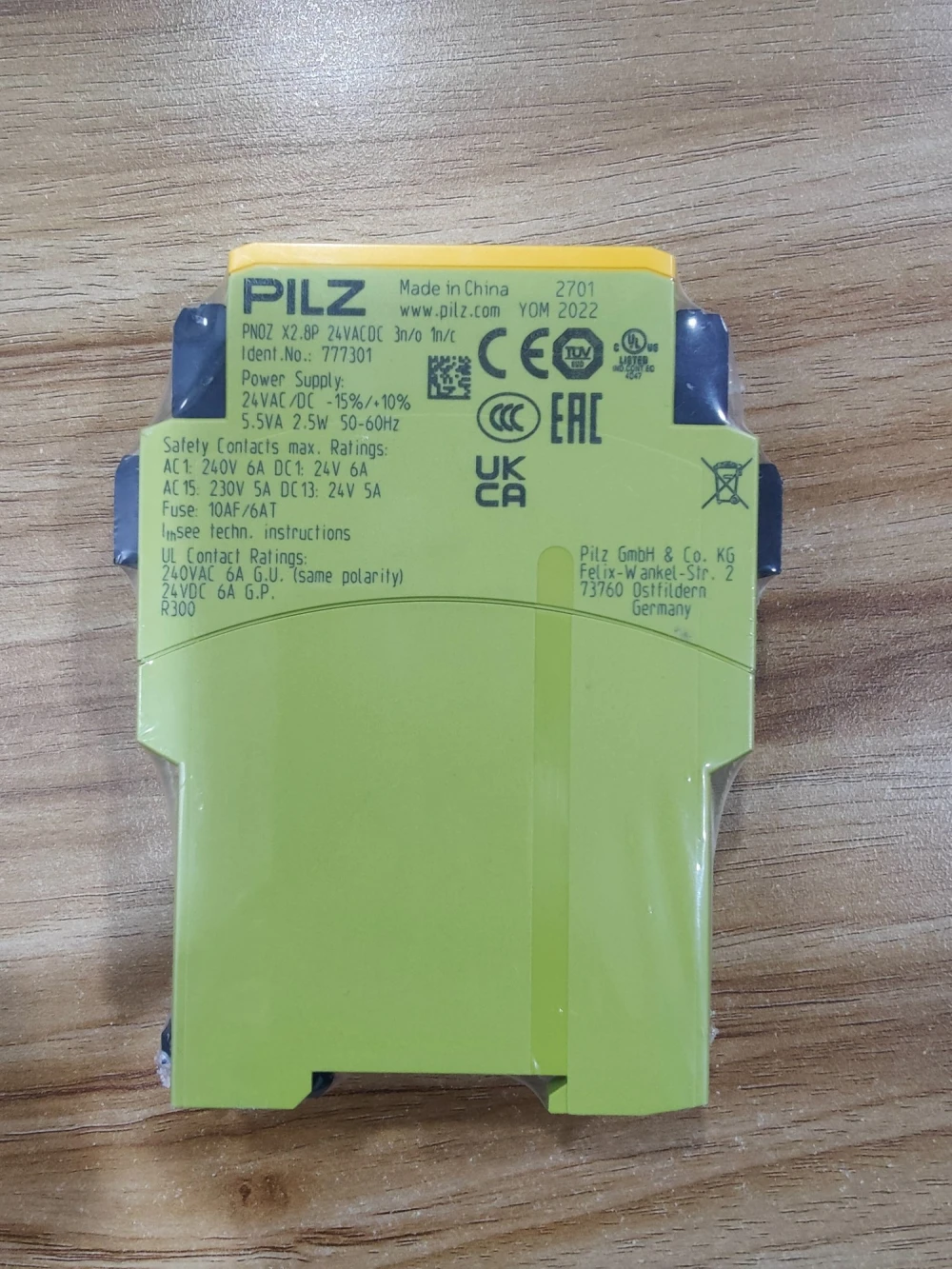 PİLZ-777301 PNOZ X2.8P 24VACDC 3n/o 1n/c-Güvenlik Rölesi