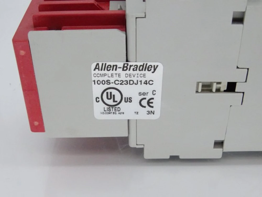 ALLEN BRADLEY 100S-C23DJ14C ( 24VDC - 23A - 4NC / 1NO KONTAKTÖR )
