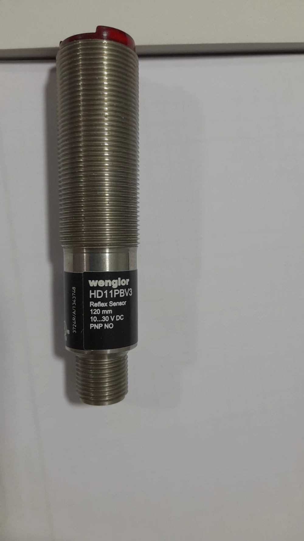 WENGLOR HD11PBV3 REFLEX SENSÖR ( Cisimden Yansımalı Sensör Arka Fon Bastırmalı )